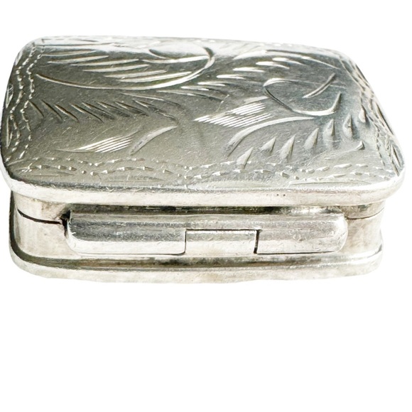 Silver Engraved Hinged Box - Picture 5 of 16